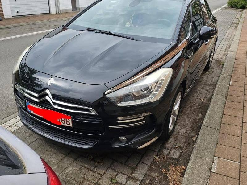 Citroen ds5✅️2.0hdi full option✅️ HYBRIDE 4✅️ AUTOMAAT
✅2014, Autos, Cruise Control, Euro 5, 120 kW, Automatique