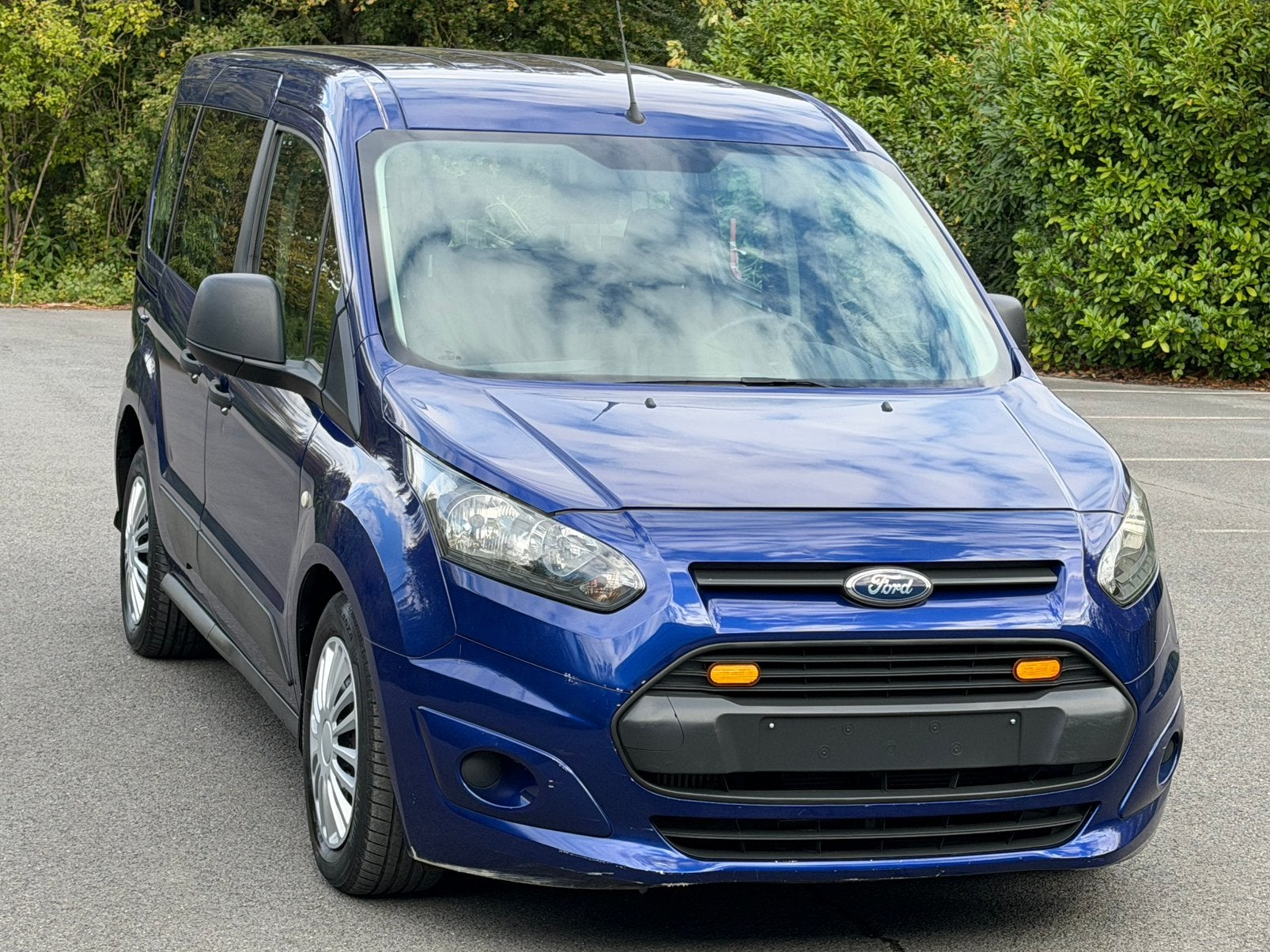 Ford Tourneo Connect 1.0 Benzine/Airco - 80.000 km, Auto's, Euro 5, https://public.car-pass.be/vhr/498f4536-2ad1-406d-a2ac-f33a532b189a