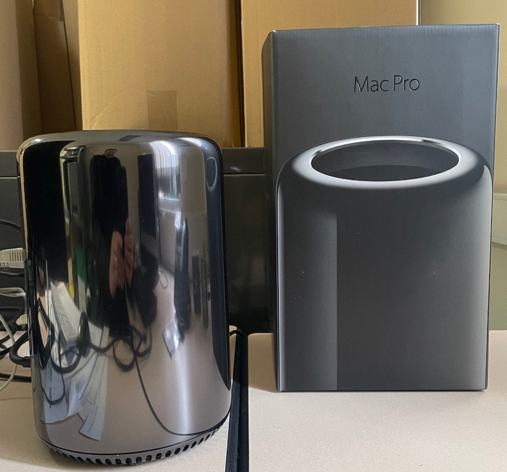 Apple MacPro BTO + Écran pro Eizo Japan, Computers en Software, Apple Desktops, Ophalen, 24', 32 GB, SSD
