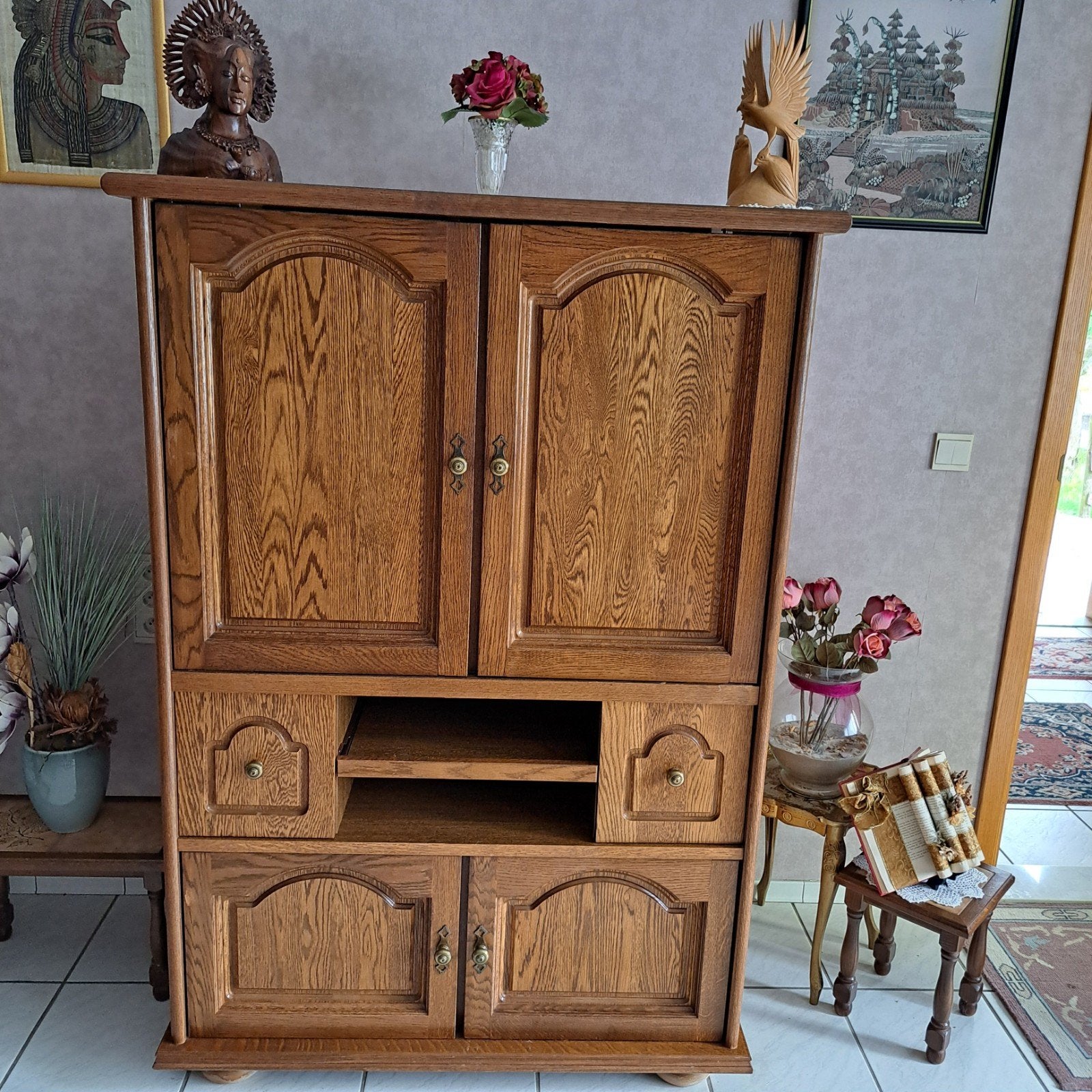 EIKEN  TV kast, Ophalen
