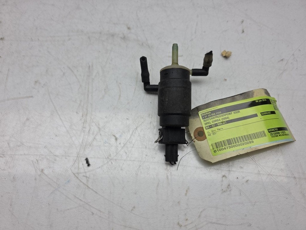 LAVE-GLACE POMPE AVANT Opel Corsa C (F08 / 68), Dhr. J. Ham, Administratie@autoham.nl, Opel, Utilisé