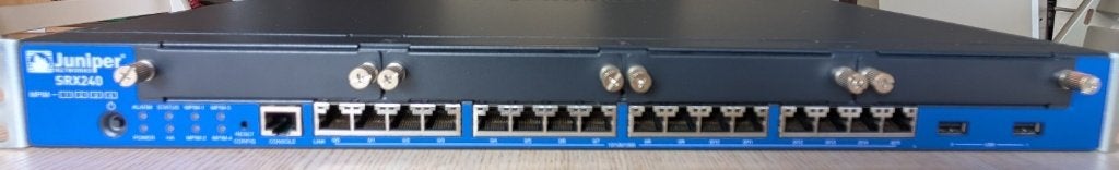 Juniper SRX240 Services Gateway Firewall Router, Ophalen, Refurbished, Router, Juniper