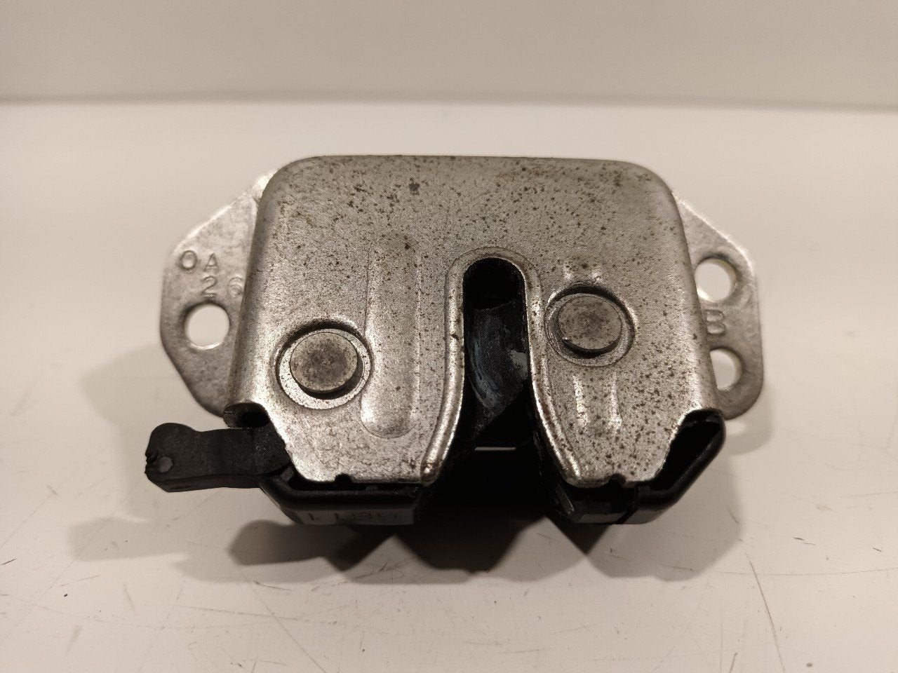 Slot mechaniek kofferdeksel achterklep Chevrolet Spark, Onderdelen@venauto.nl, Van der Ven Autorecycling B.V., Gebruikt, Ettenseweg 76, 4706 PB Roosendaal, The Netherlands