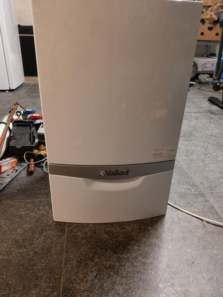 Topmodel Vaillant ecoTec plus vcw be376/5-5 R2 + pompgroep +, Bricolage & Construction, Enlèvement