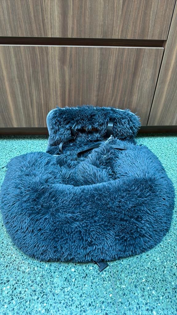 Pelsbarn hondenautokussen, Animaux & Accessoires, Paniers pour chiens, Enlèvement, Comme neuf