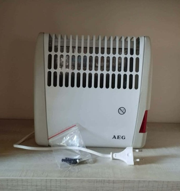 antivriesconvector AEG FW 505-H 23,5- Groot 8 - Lang 25, Doe-het-zelf en Bouw, Ophalen, Zo goed als nieuw, Thermostaat