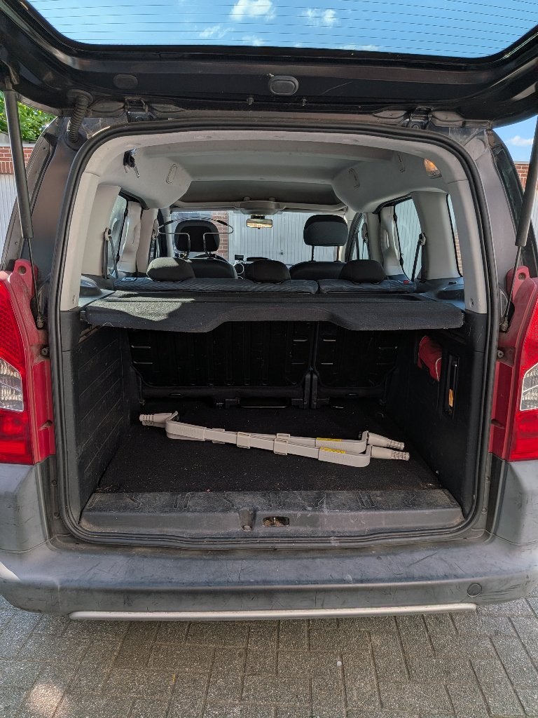 Citroen berlingo, Euro 5, Stof, 139 g/km, Zwart