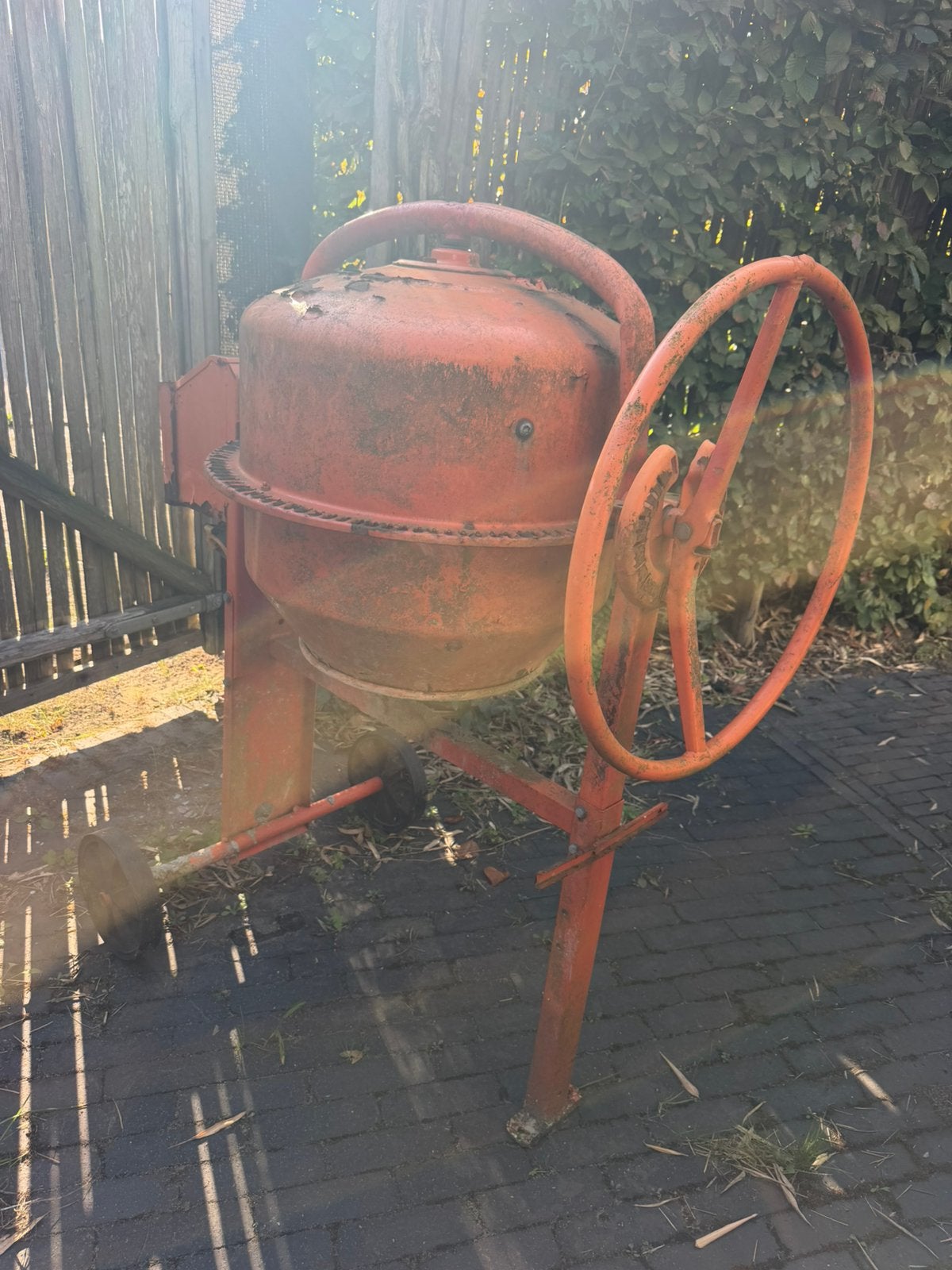 Betonmolen Altrad Lescha 135 liter – 230V – 500W, Enlèvement, Comme neuf