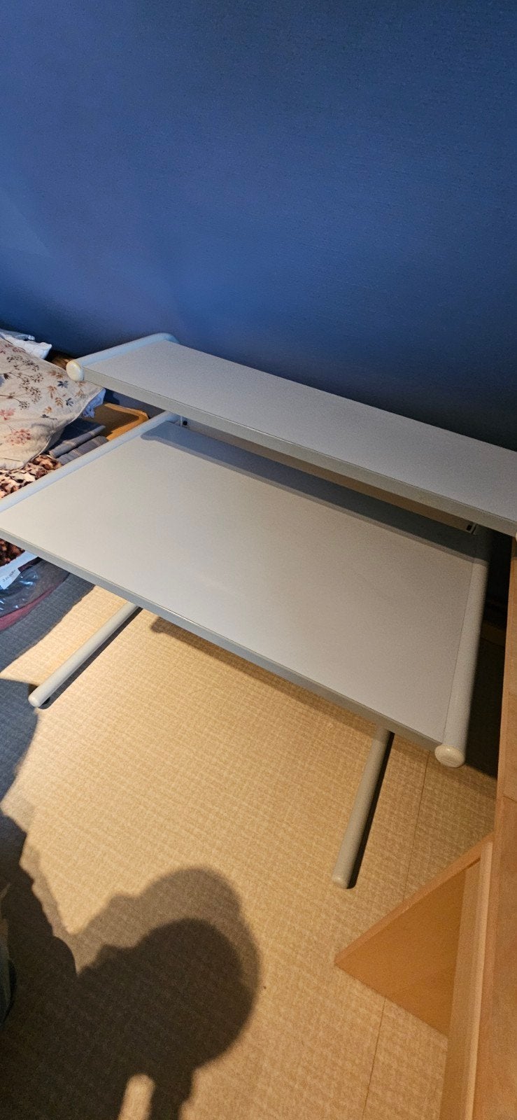 Bureau - computer- of laptop tafel - gratis, Ophalen