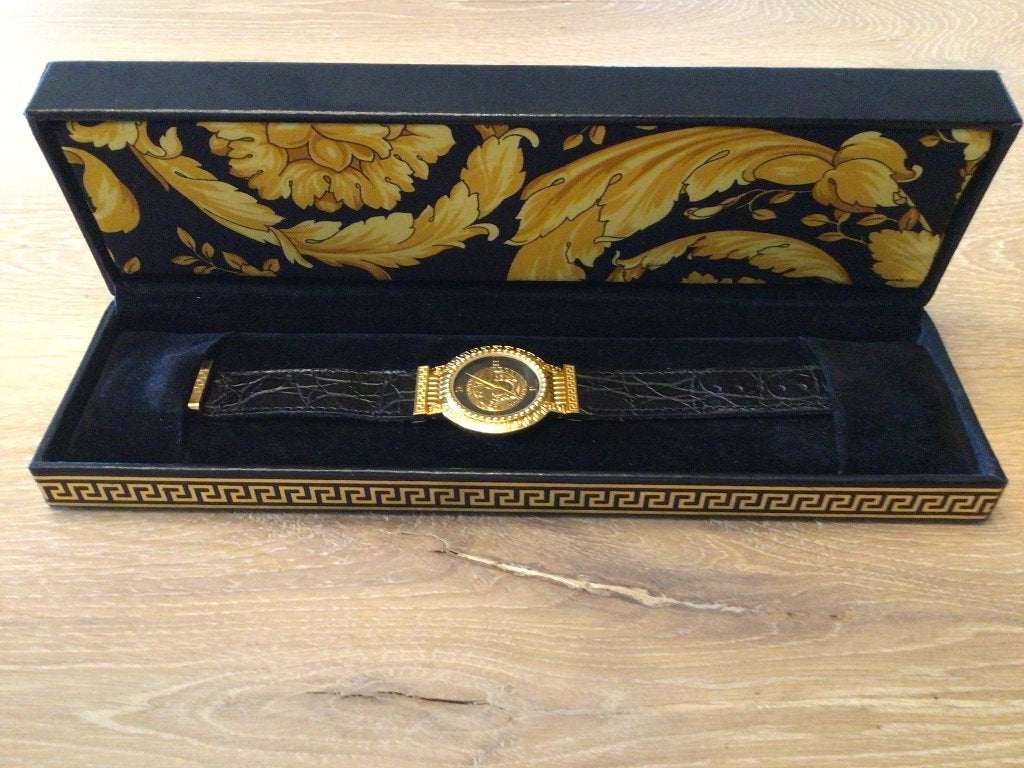 2 mooie vintages dameshorloges Gianni Versace, Handtassen en Accessoires, Horloges | Dames, Overige merken, Overige materialen