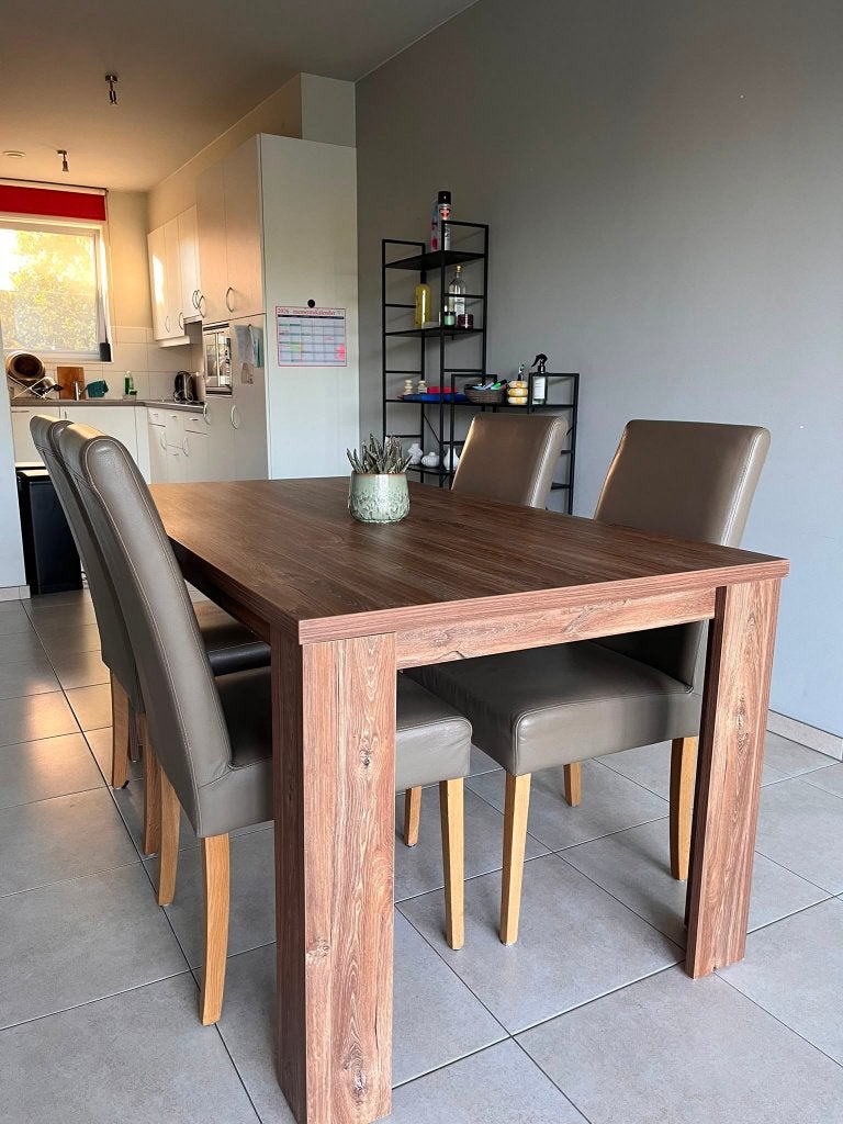 Houten eettafel met 4 stoelen, Huis en Inrichting, Ophalen, Zo goed als nieuw, Vier personen, Rechthoekig