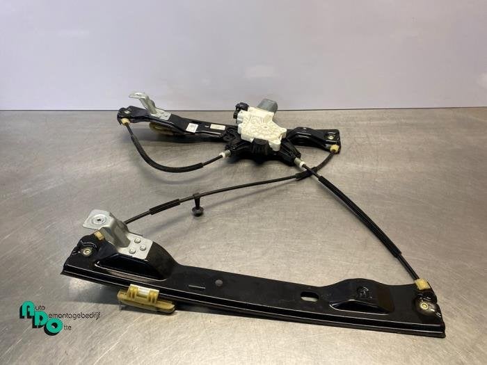 Mécanique vitre 4portes avant droite d'un Ford Focus (Focus, Autos : Pièces & Accessoires, -, 3 mois de garantie, -, -