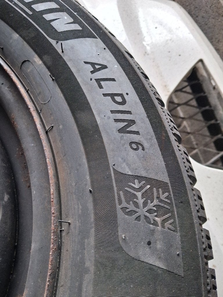 Pneus sur jantes, Autos : Pièces & Accessoires, Pneus & Jantes, Pneus hiver, 16 pouces, Véhicule utilitaire, 205 mm