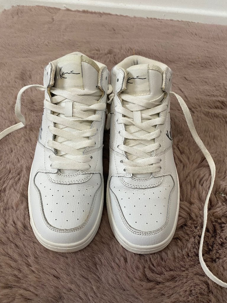 Chaussures KANI, Porté, Blanc, Baskets, Envoi