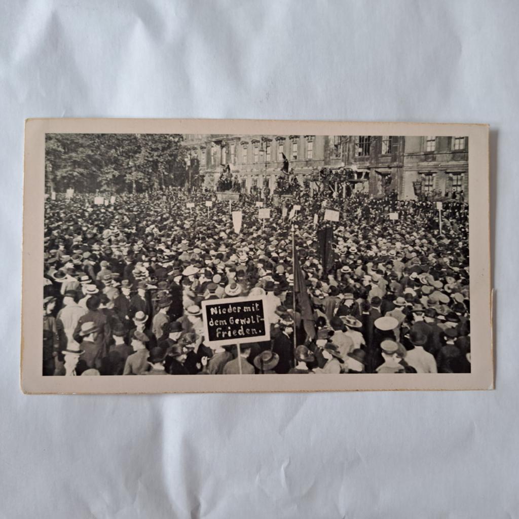 Démonstration historique de photos de presse sur le traité d, Enlèvement ou Envoi