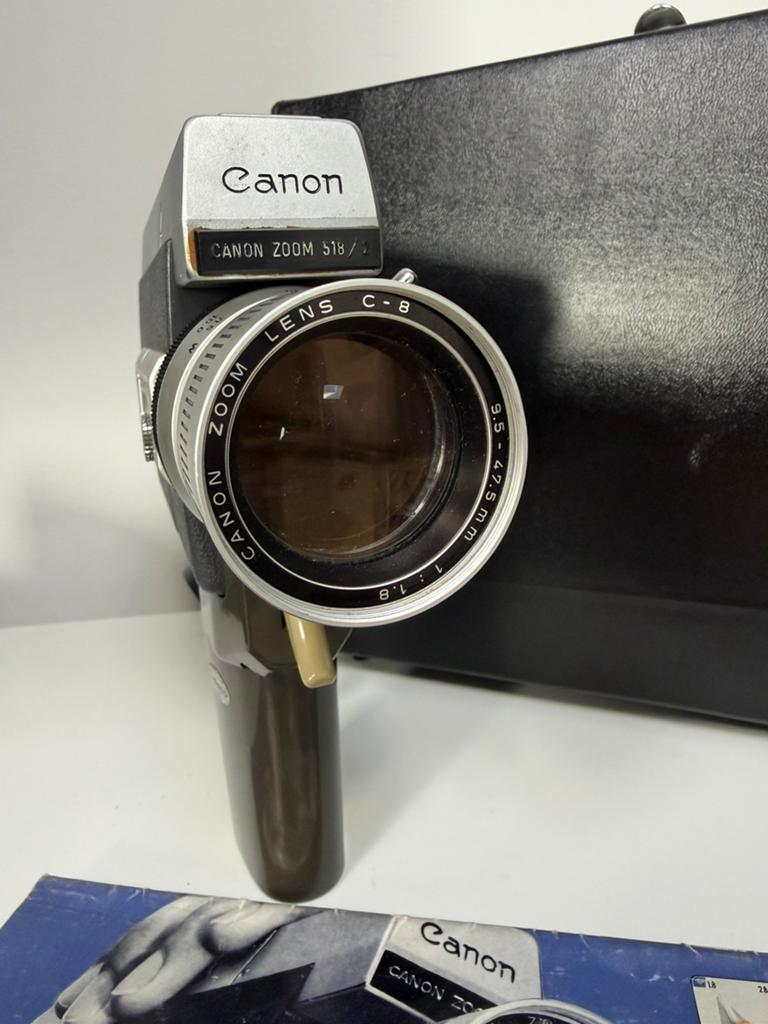 Appareil photo argentique Canon Zoom 518-2 Super 8, Collections, Enlèvement ou Envoi, Caméra