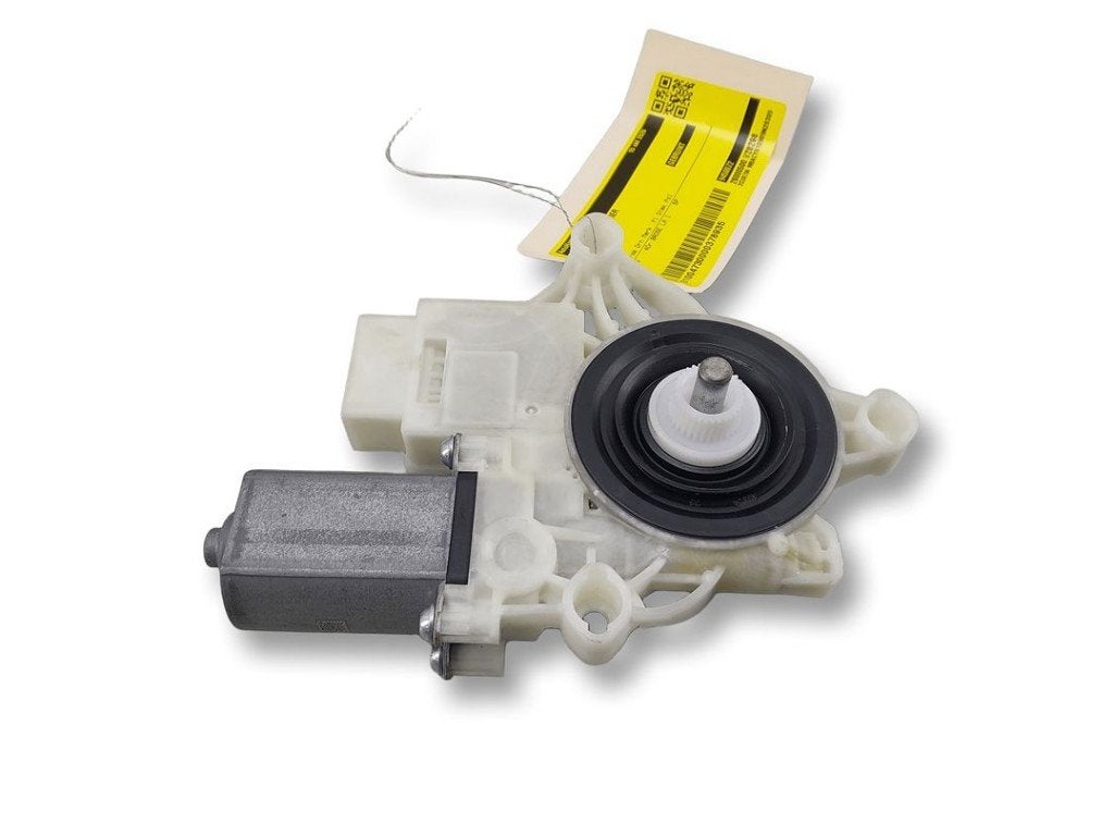 MOTEUR LEVE VITRE ELECTRIQUE BMW X6 (G06) (01-2019/03-2023), Brose SE, Info@brose.com, Utilisé, Max-Brose-Straße 1
96450  Coburg, DE
