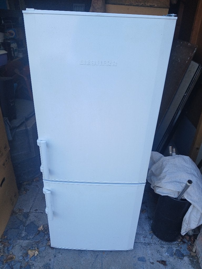 ijskast + enkele diepvriesschuiven (Lieber), Elektronische apparatuur, 150 tot 200 liter, Gebruikt, 120 tot 140 cm, Met aparte vriezer