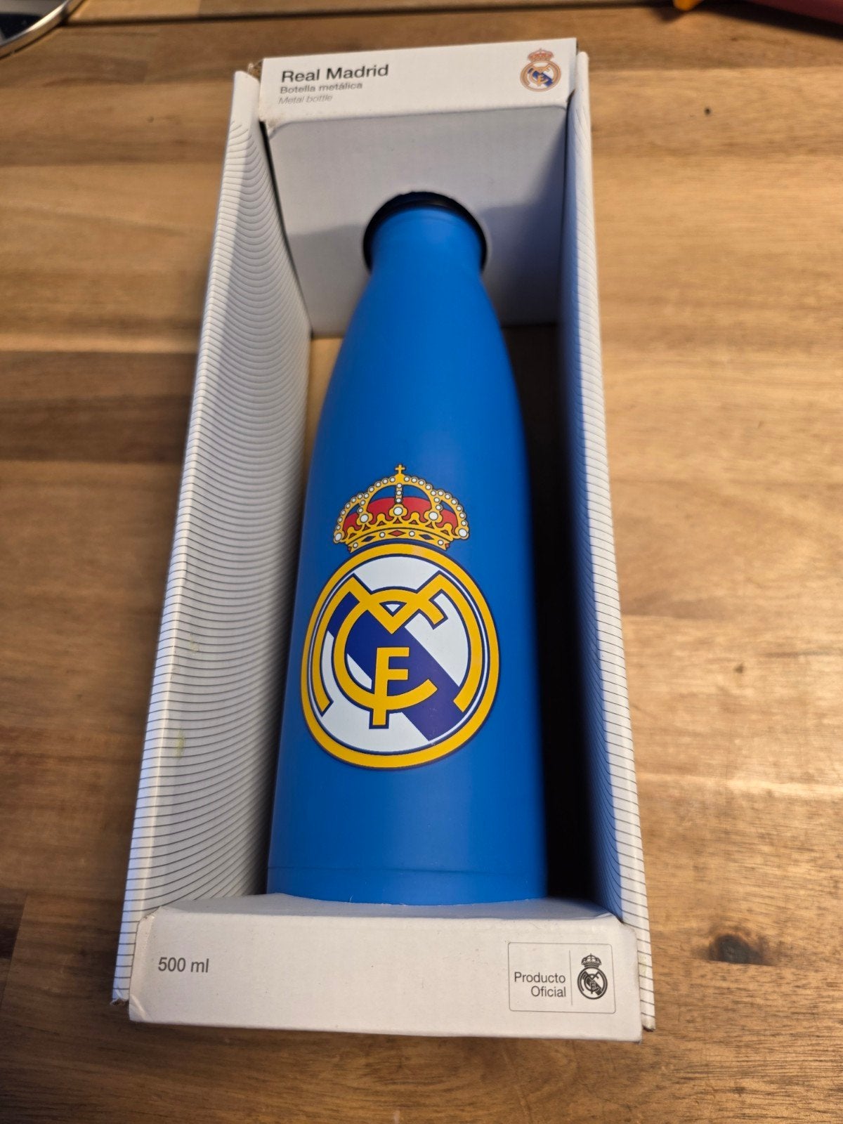 Real Madrid metal drink bottle, Ophalen