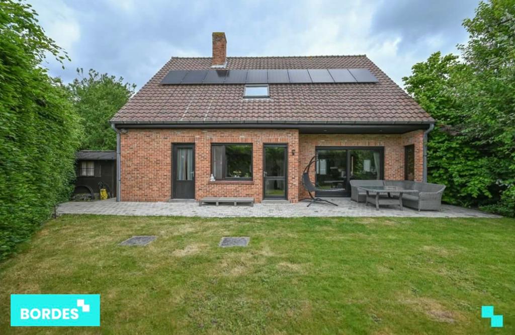 Ruime Woning te koop met 5 slaapkamers - Bosmolens Izegem, 500 tot 1000 m², 5 kamers, Vrijstaande woning, Provincie West-Vlaanderen