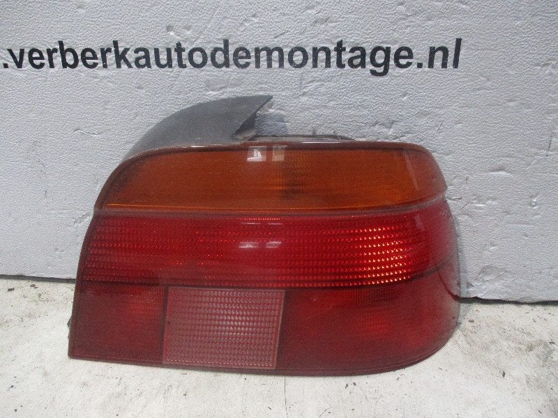 FEU ARRIÈRE DROIT BMW 5 serie (E39) (01-1995/12-2004), Autos : Pièces & Accessoires, Utilisé, BMW, Petuelring 130
80809  München, DE