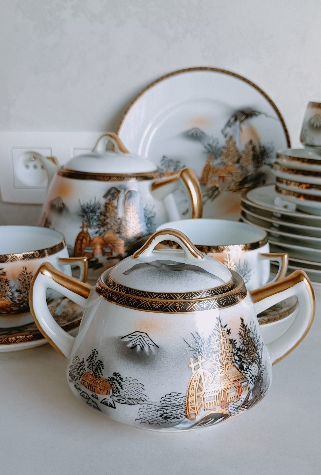 Japans eierschaal porselein theeservies, Soko China, Ophalen
