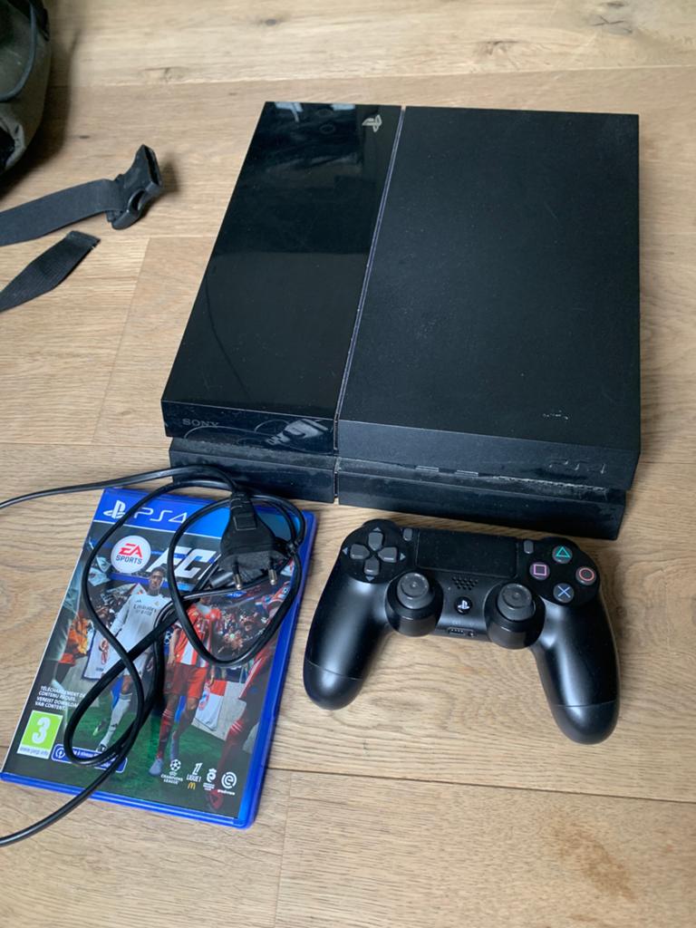 Playstation 4, Ophalen, Met 1 controller, Original, 500 GB