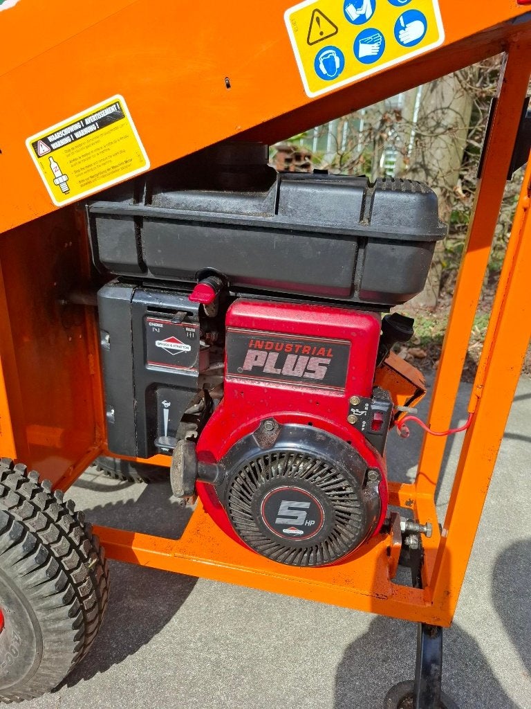 ELIET HAKSELAAR met 5 PK Briggs&Stratton motor, Tuin en Terras, Ophalen, Gebruikt, Benzine, Eliet / Honda