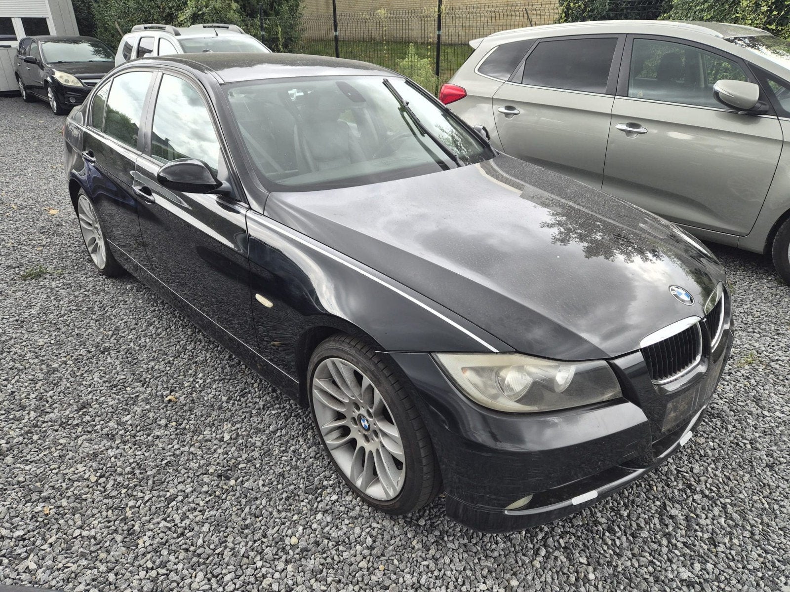 BMW 320i E90 – Benzine – 2005 – Leder – Export/Handel, Achterwielaandrijving, Zwart, Zwart, Leder