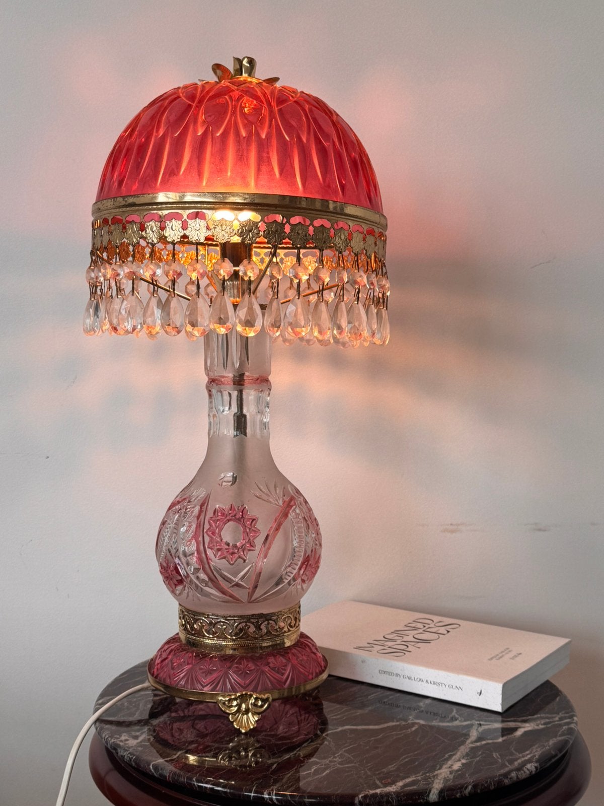 Lampe cristal taillé rose–style Victorian/Hollywood Regency, Enlèvement, Comme neuf, Verre