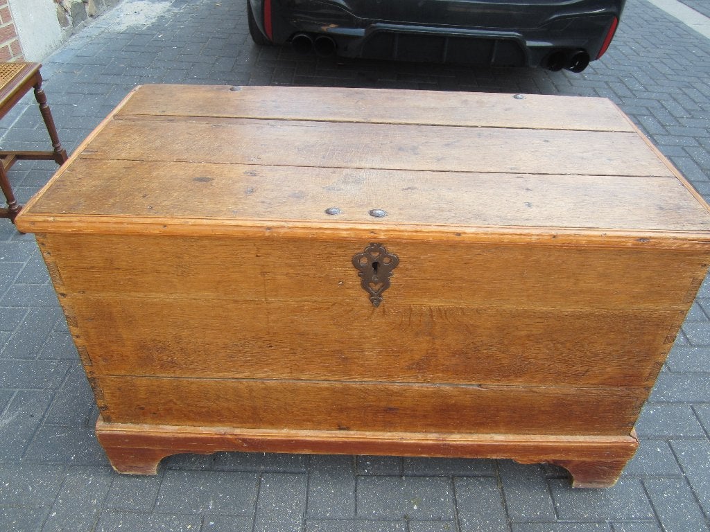 coffre en chêne, 100 à 150 cm, Chêne, Enlèvement, Utilisé