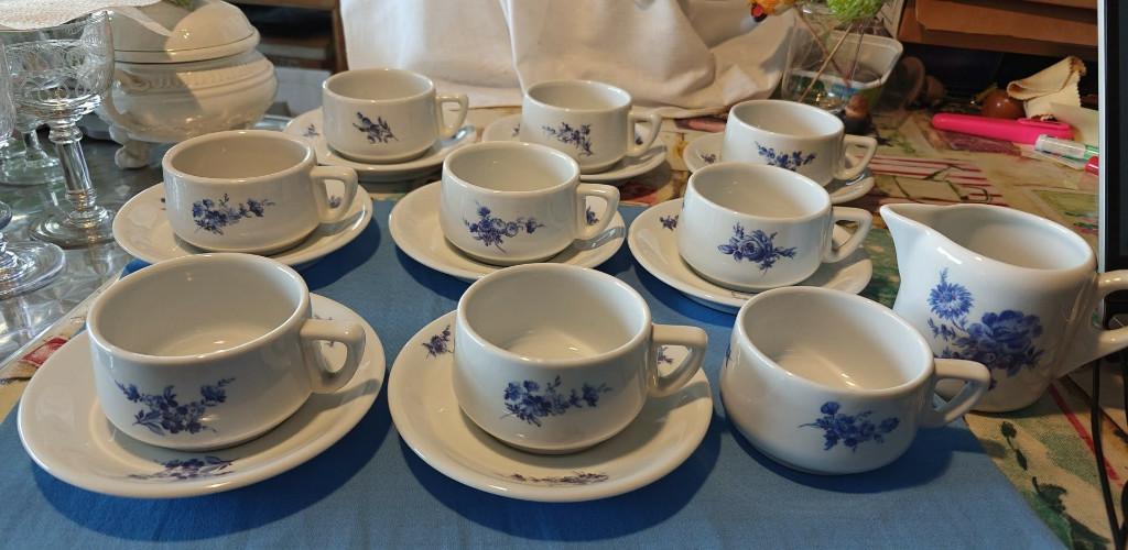 tassen ondertassen melkkan hotelporselein vintage, Enlèvement ou Envoi, Comme neuf, Porcelaine, Tasse(s) et/ou soucoupe(s)
