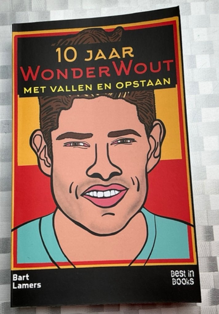 TE KOOP NIEUW boek Wout van Aert 10 jaar Wonderwout, Neuf, Sport d'hiver, Bart Lamers, Envoi