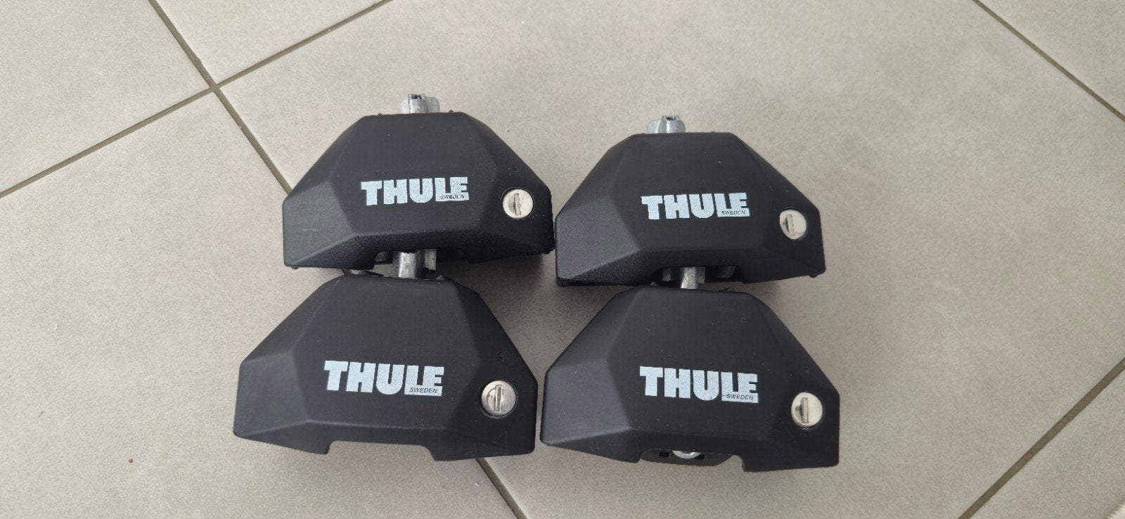 Thule 7107 voetenset, Ophalen