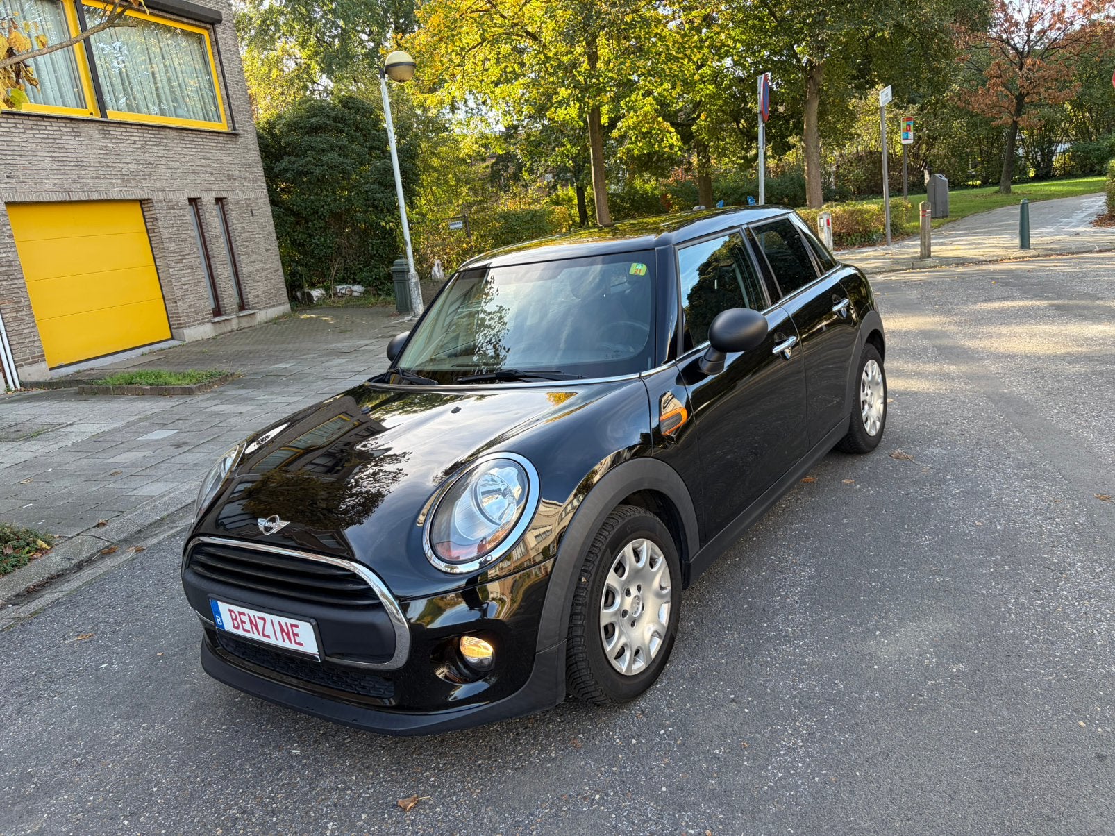 Mini One 1.2 benz 89900km 2015 airco garantie, Auto's, Testrit aan huis, Stof, 4 cilinders, 1198 cc
