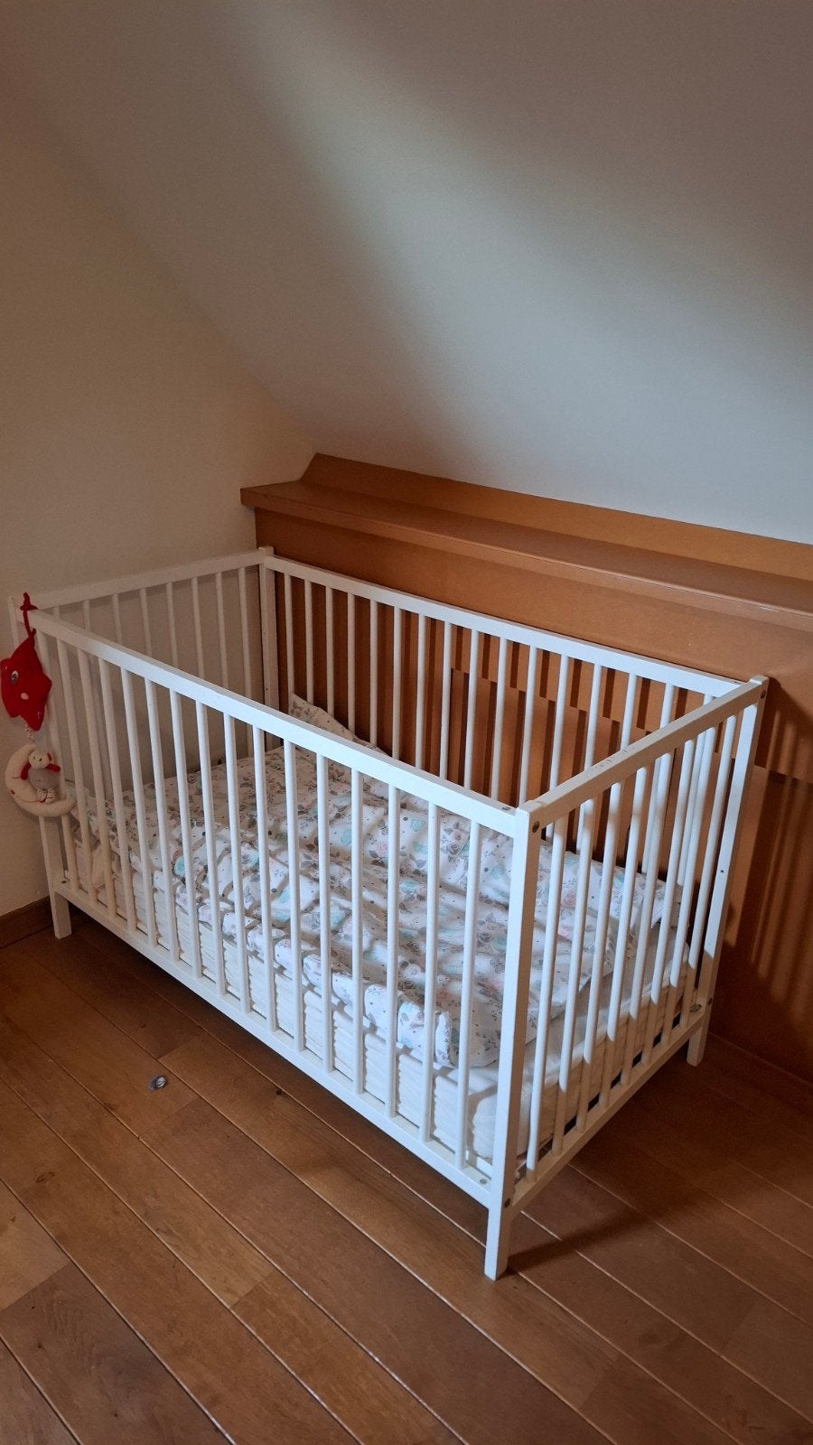 lit bébé ikea Gulliver + matelas + draps + tour du lit, Enlèvement, Utilisé