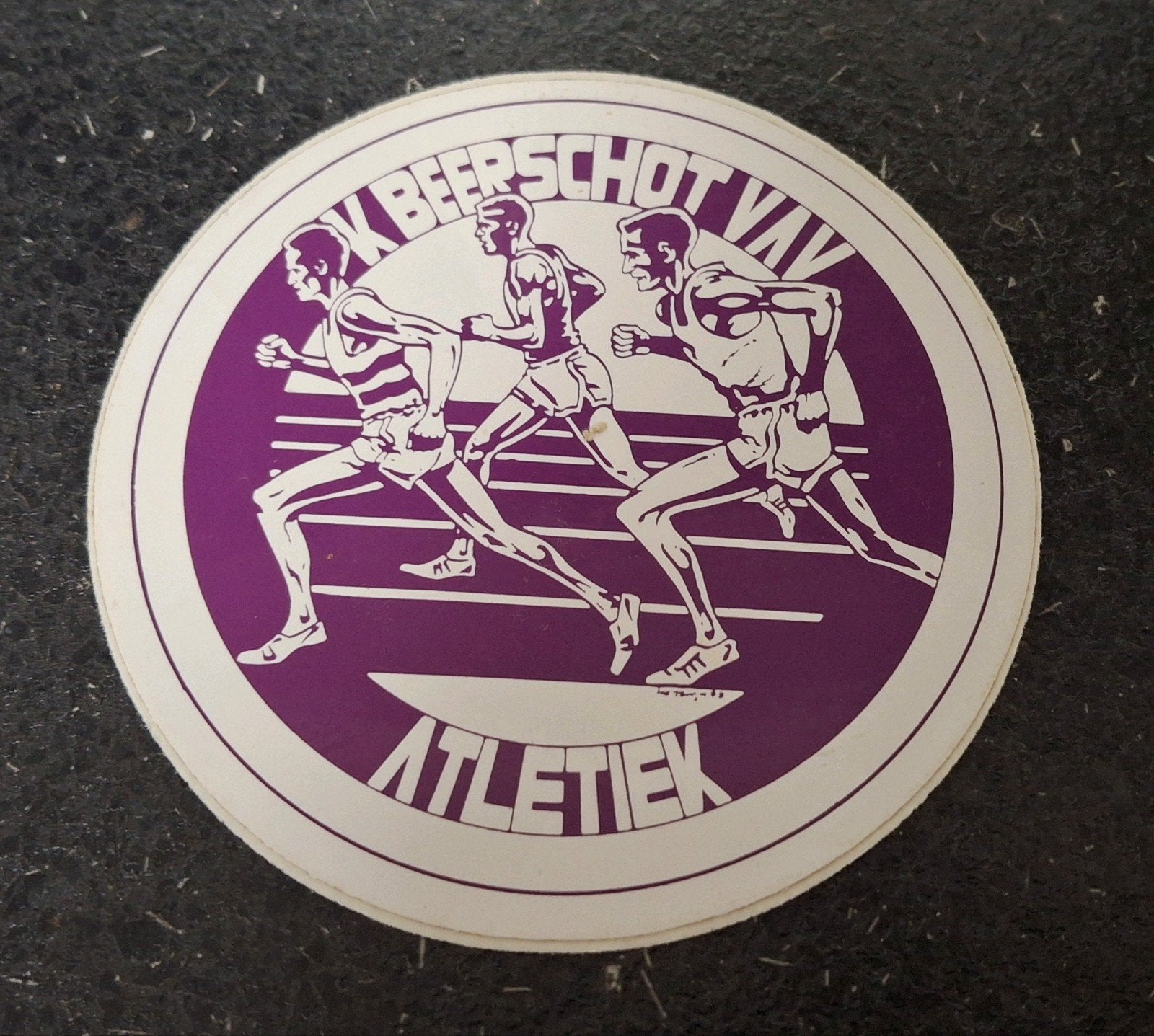 vintage sticker K Beerschot VAV Atletiek, Ophalen of Verzenden, Zo goed als nieuw, Sport