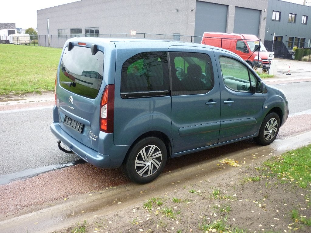 Berlingo Multispace 1.6i, Navi, Airco, https://public.car-pass.be/vhr/fa711452-eb16-4a33-8873-42533cd75eda, 4 cilinders, 72 kW