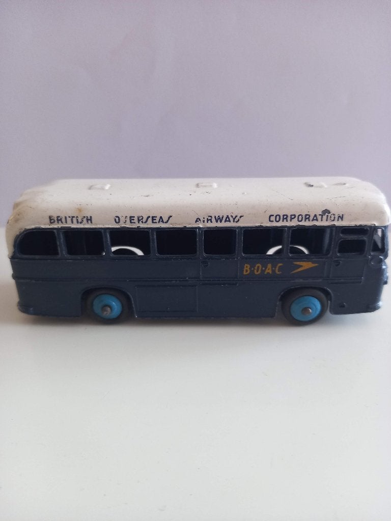 Dinky Toys 283 - BOAC Coach (Leyland Royal Tiger), Hobby en Vrije tijd, Modelauto's | 1:43, Gebruikt, Bus of Vrachtwagen, Dinky Toys