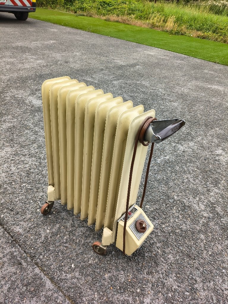 Radiator op olie, Doe-het-zelf en Bouw, Verwarming en Radiatoren, Ophalen of Verzenden, Gebruikt, Radiator