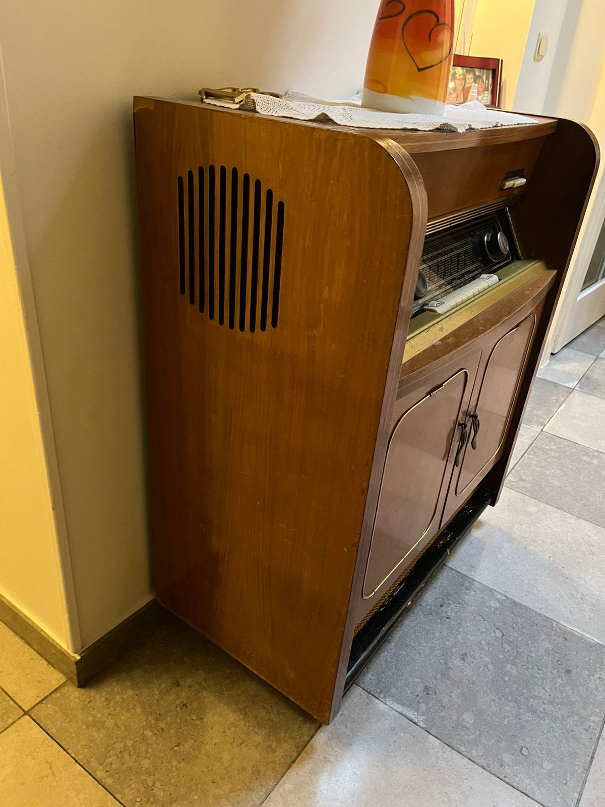 Vintage houten radiokast, Antiek en Kunst, Ophalen