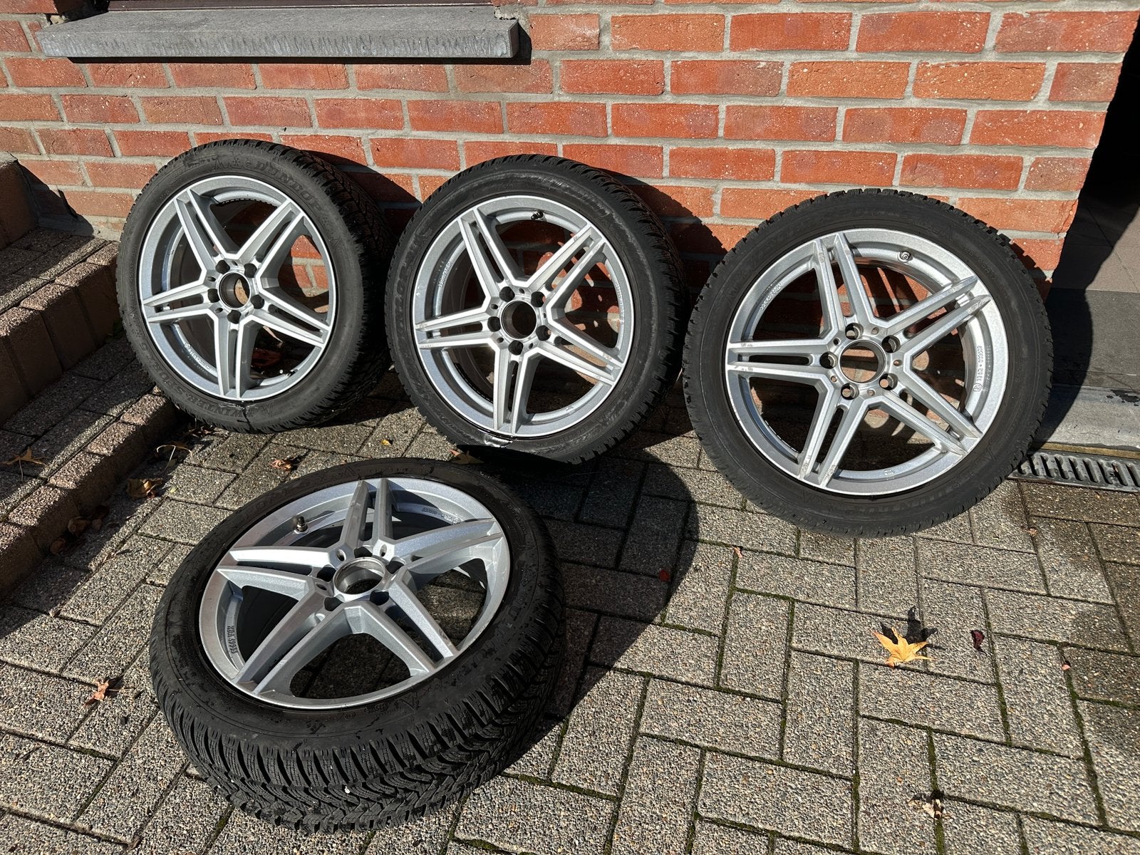 Kit de roues hiver Mercedes 225/45R17, Autos : Pièces & Accessoires, Enlèvement, Pneus hiver, Pneu(s)