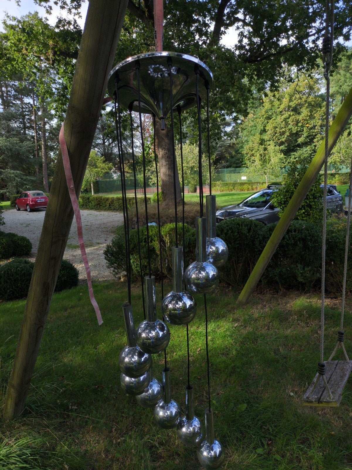 lustre space-age, Enlèvement, Utilisé