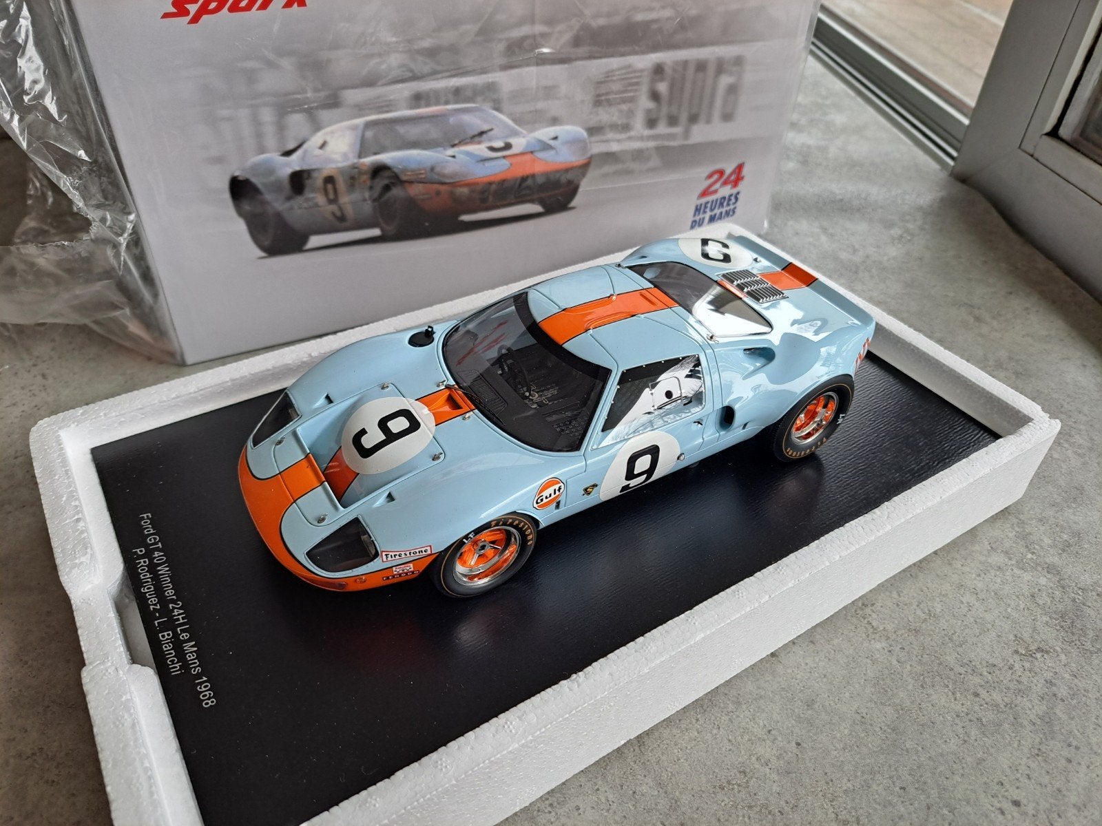 Ford GT40 Spark 24h Mans Gulf 1/18 Neuve, Enlèvement ou Envoi, Neuf, Voiture, Autres marques