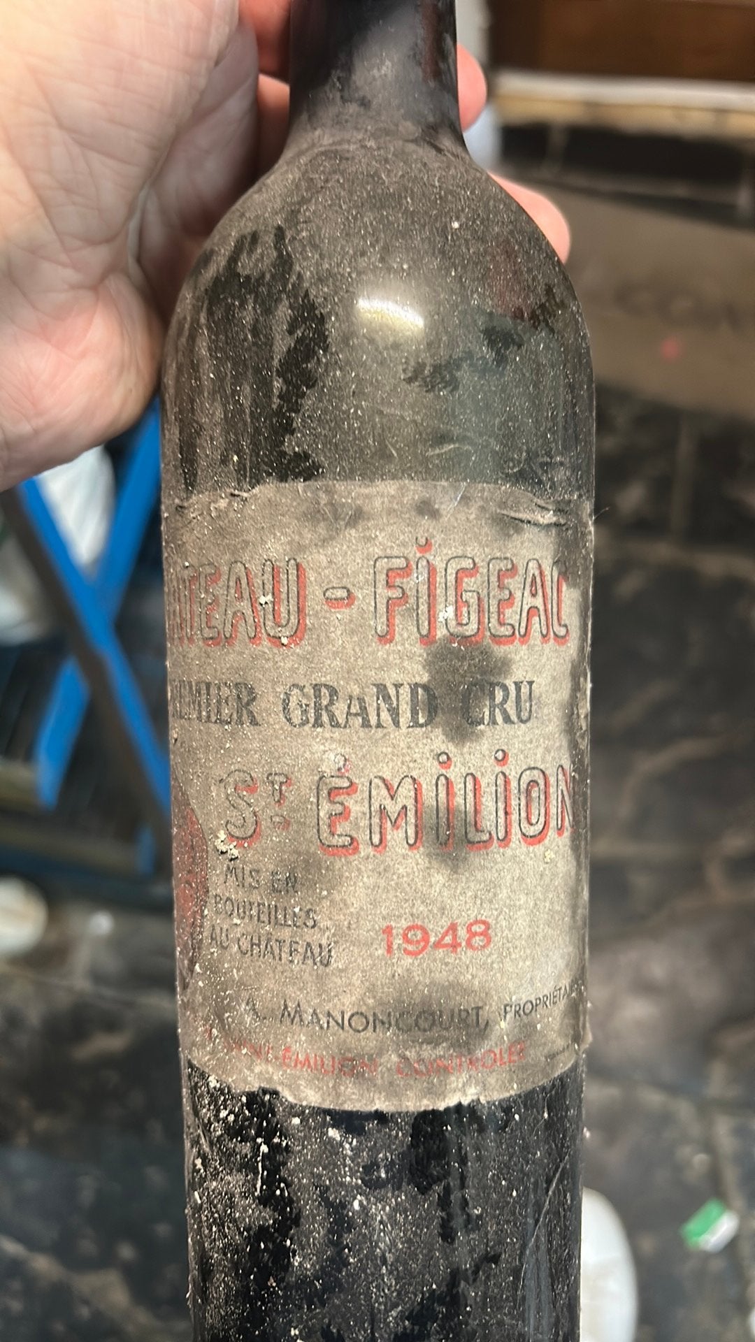Vin, Collections, Vins, Pleine, Comme neuf, Enlèvement, Vin rouge