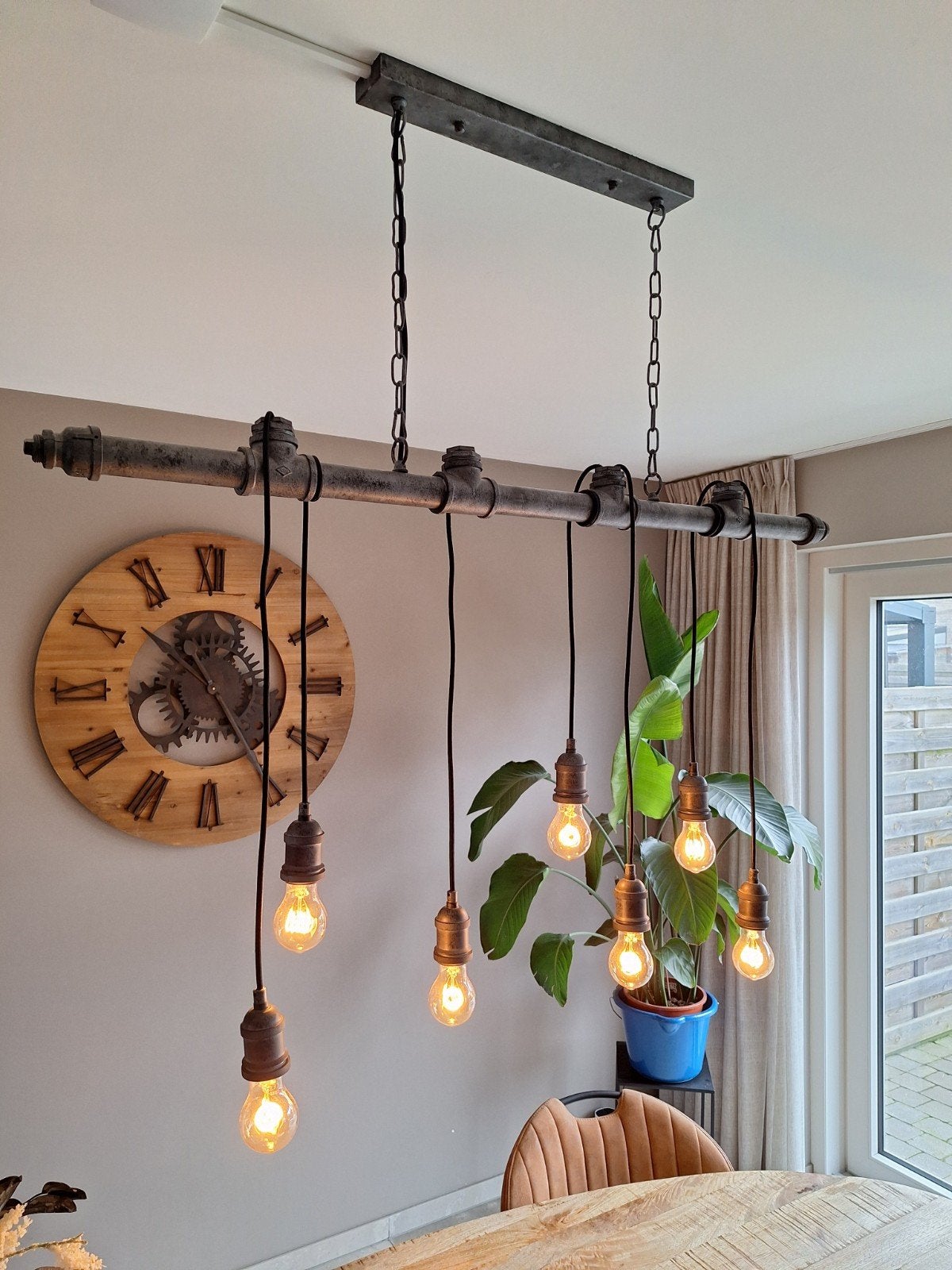 Industriële hanglamp, Ophalen