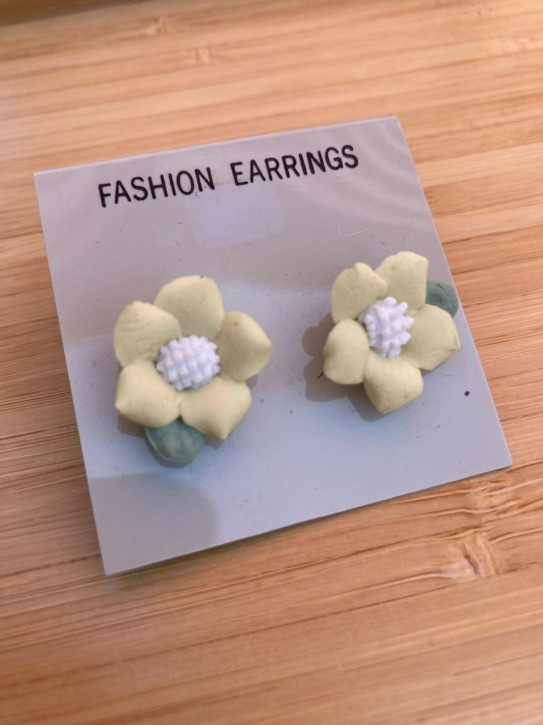 Oorbellen nieuw : gele bloemen, Handtassen en Accessoires, Oorbellen, Ophalen, Overige materialen, Geel, Nieuw