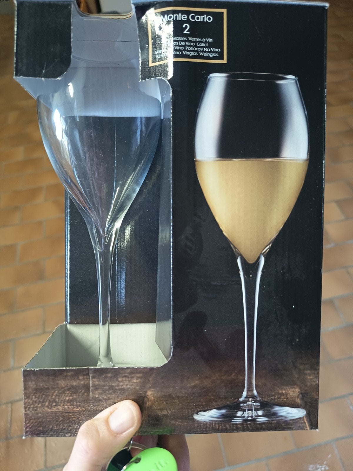 nieuwe wijnglazen., Verzamelen, Glas en Drinkglazen, Ophalen