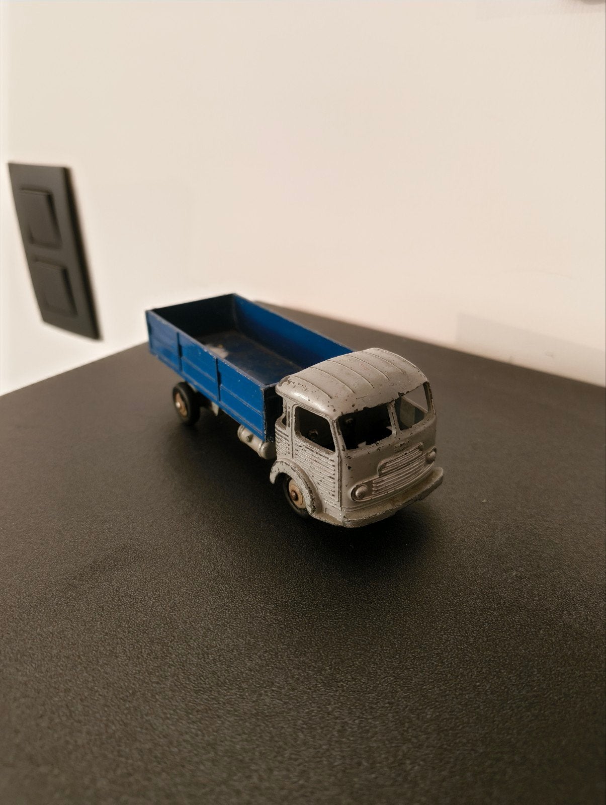 Dinky Toys Simca Cargo Tipper Truck, Hobby en Vrije tijd, Ophalen of Verzenden, Dinky Toys