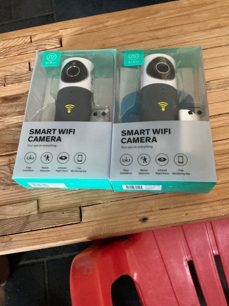 Twee wifi smart camera Sinji siwc 0108, Audio, Tv en Foto, Videobewaking, Ophalen, Nieuw, Binnencamera